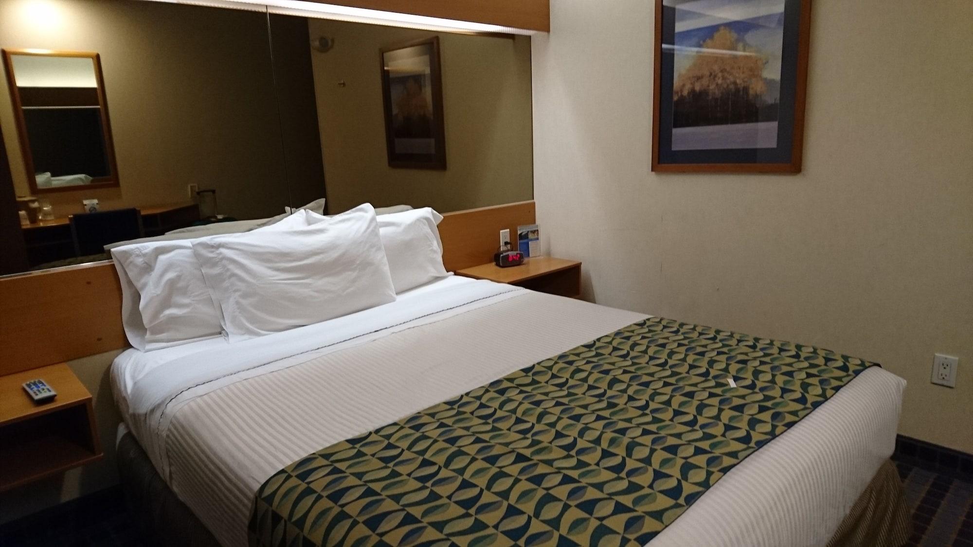 Microtel Inn & Suites By Wyndham Chihuahua Luaran gambar
