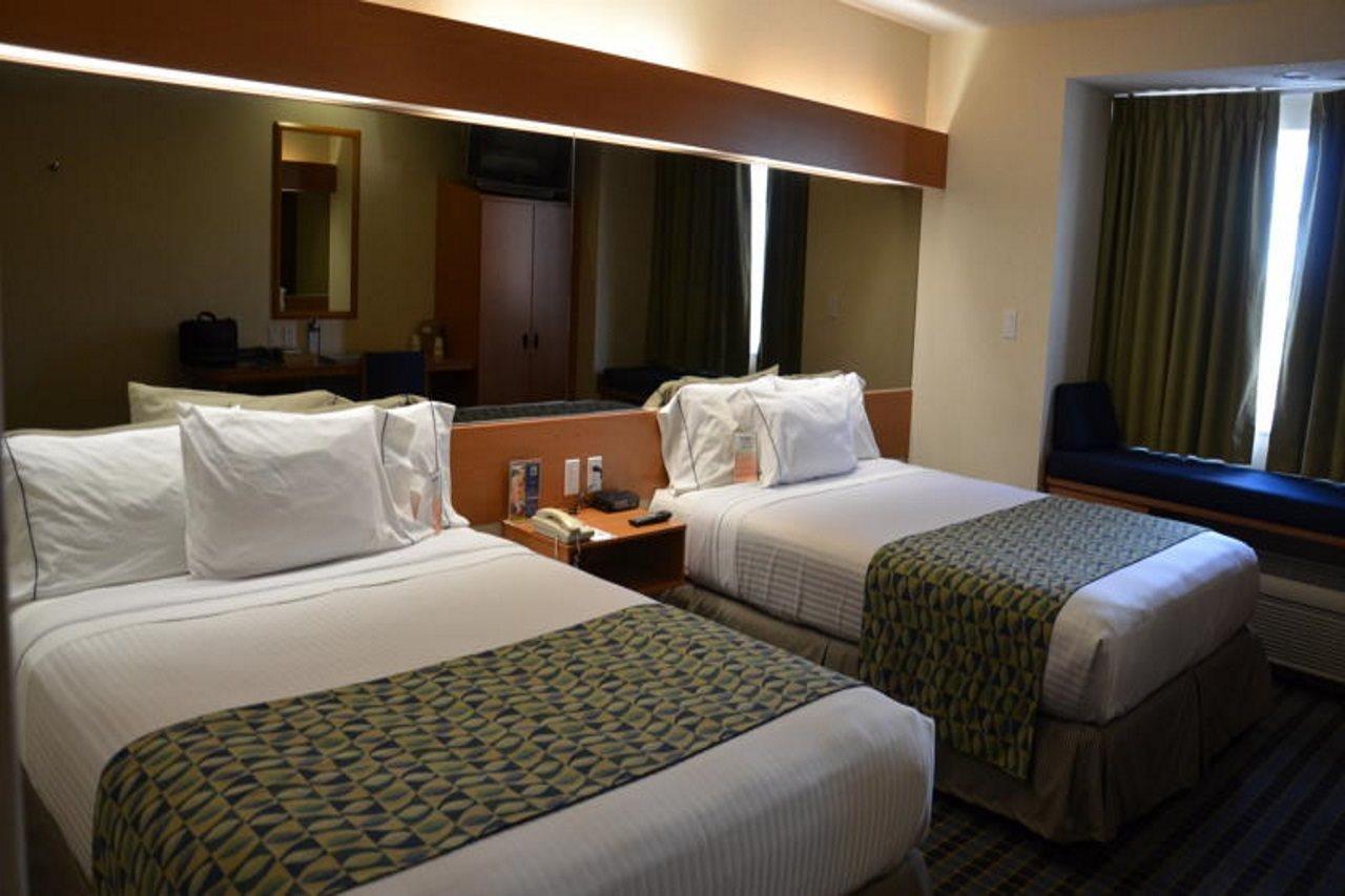 Microtel Inn & Suites By Wyndham Chihuahua Luaran gambar